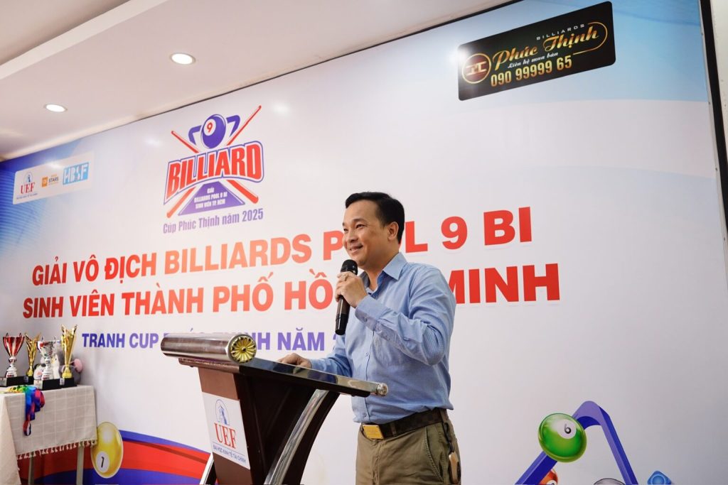 Lương Khắc Tâm, nhà sáng lập Tập đoàn Billiards Phúc Thịnh kiêm Phó Chủ tịch HBSF phát biểu tại lễ khai mạc